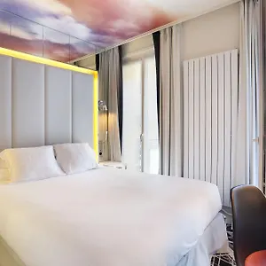 3* Hotel Nouvel Eiffel