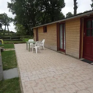 https://les-ecuries-du-prechard.inbrittany.com