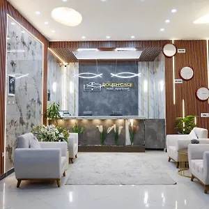 South Gate فندق